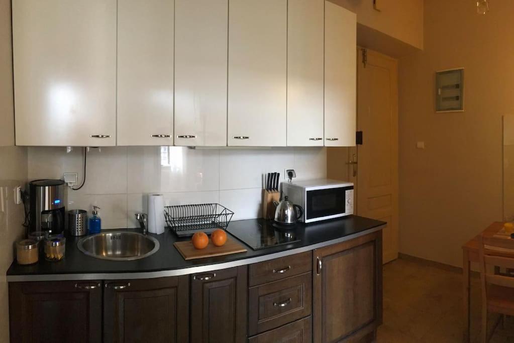 Dominican Square By Hashtag Apartments Краков Экстерьер фото