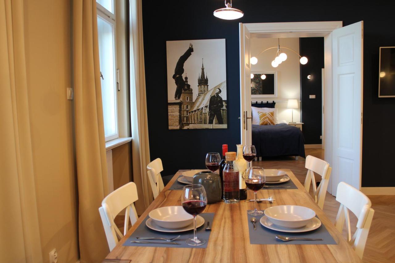 Dominican Square By Hashtag Apartments Краков Экстерьер фото