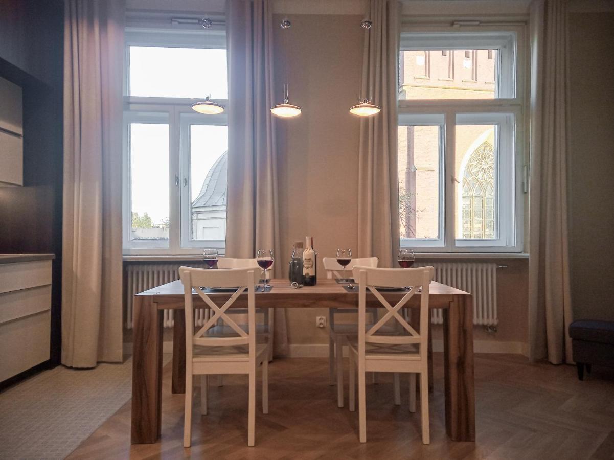 Dominican Square By Hashtag Apartments Краков Экстерьер фото